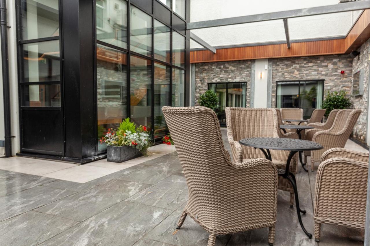 אומה Silverbirch Hotel מראה חיצוני תמונה