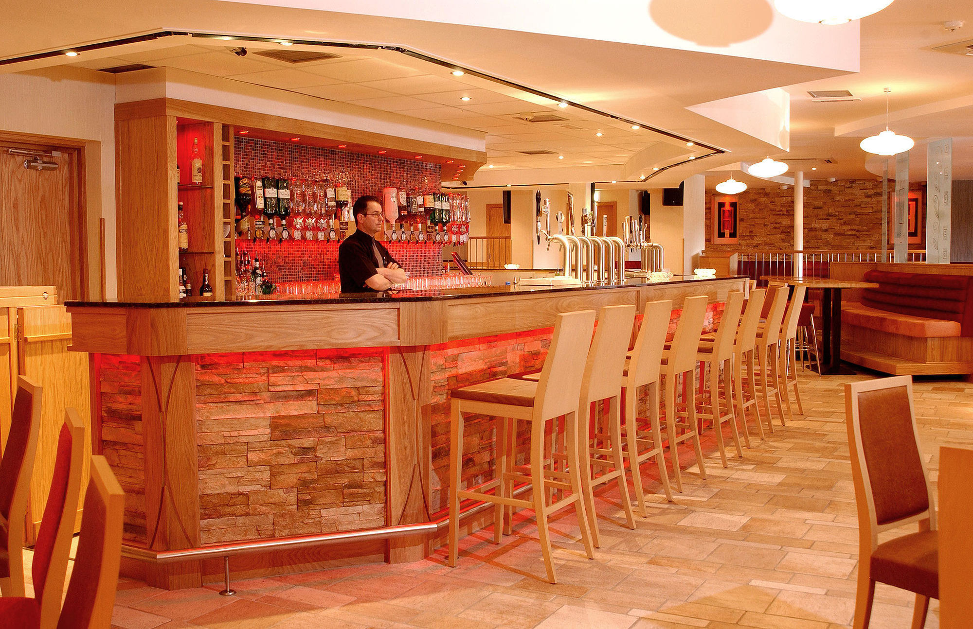 אומה Silverbirch Hotel מראה חיצוני תמונה