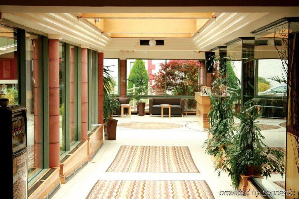 אומה Silverbirch Hotel מראה חיצוני תמונה