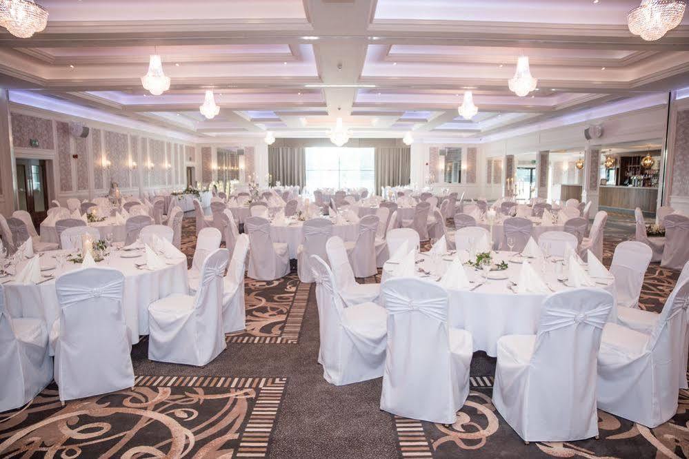 אומה Silverbirch Hotel מראה חיצוני תמונה